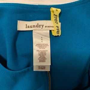 Laundry by design. Size 4 sheath dress. Zips all the way from top to bottom.